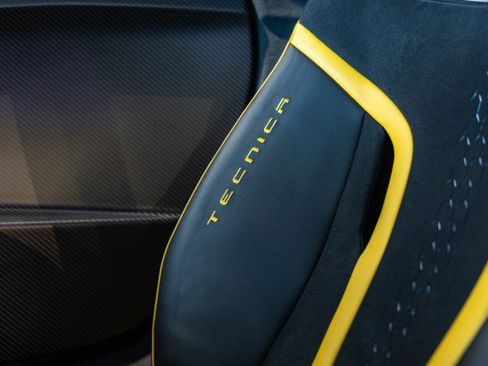 Used 2023 Lamborghini Huracan Tecnica RWD image 47