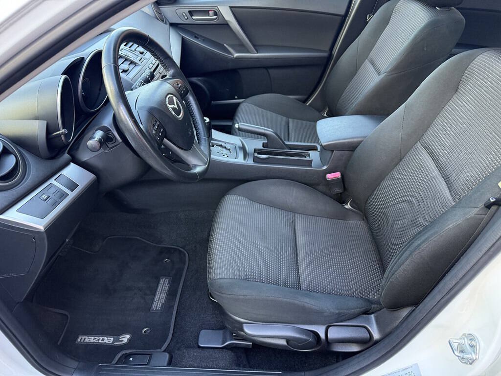 Used 2012 MAZDA MAZDA3 i Touring FWD image 17
