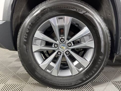 Used 2025 Chevrolet Equinox LT image 16