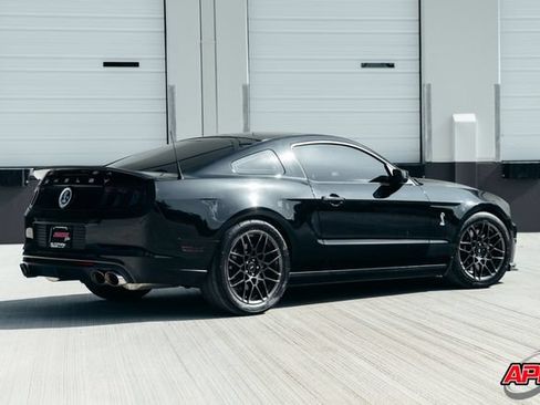 Used 2013 Ford Mustang Shelby GT500 RWD image 3