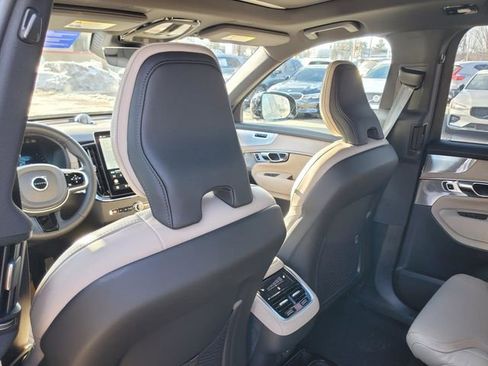 New 2026 Volvo XC90 B6 Ultra w/ Protection Package Premier AWD/4WD image 25