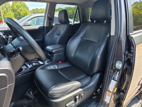 Used 2019 Toyota 4Runner Limited AWD/4WD image 13