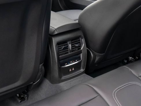 New 2026 BMW 330i xDrive Sedan w/ Premium Package image 19