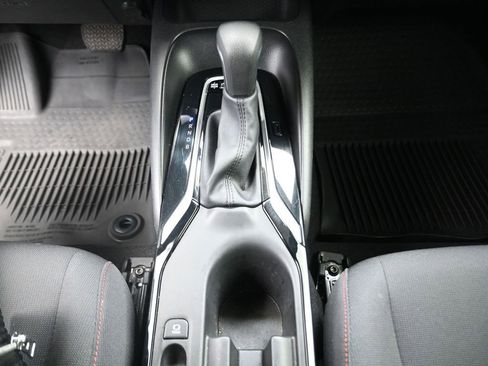 Used 2025 Toyota Corolla SE image 9