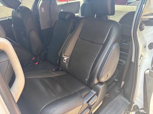 Used 2020 Toyota Sienna SE Premium image 10
