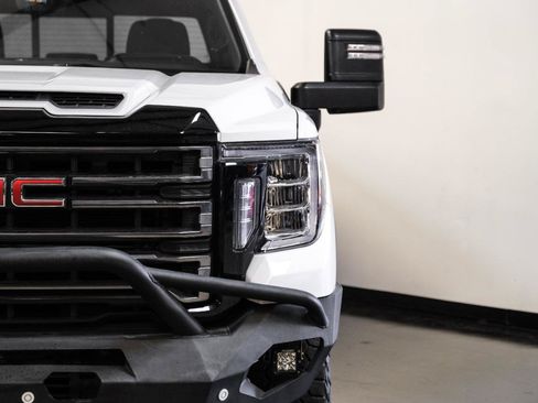 Used 2020 GMC Sierra 2500 AT4 w/ AT4 Premium Package AWD/4WD image 46