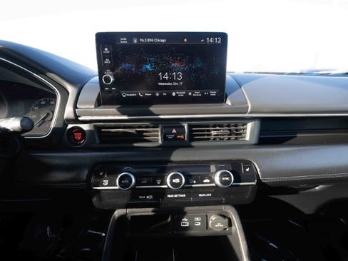 Used 2024 Honda Pilot Touring image 17