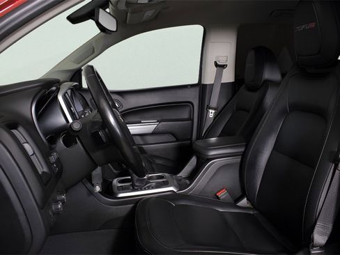 Used 2019 Chevrolet Colorado ZR2 image 11