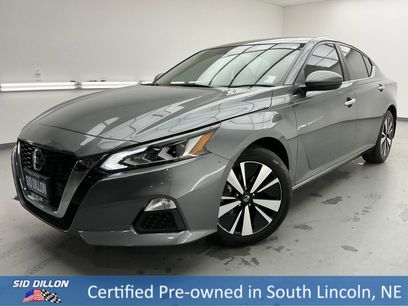 Used 2022 Nissan Altima 2.5 SV w/ SV Premium Package