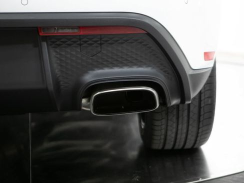 New 2026 Porsche Macan AWD/4WD image 20