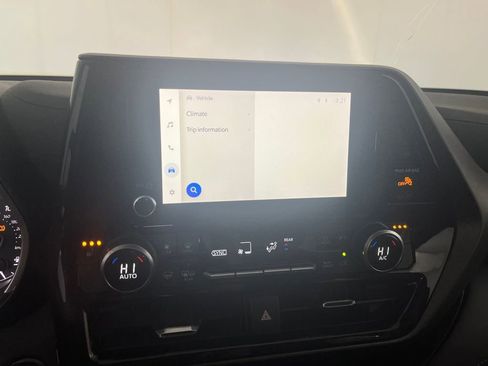 Used 2023 Toyota Highlander XSE image 70