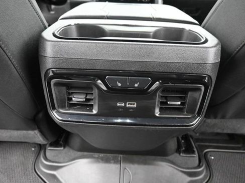 Used 2025 GMC Sierra 2500 AT4 AWD/4WD image 22