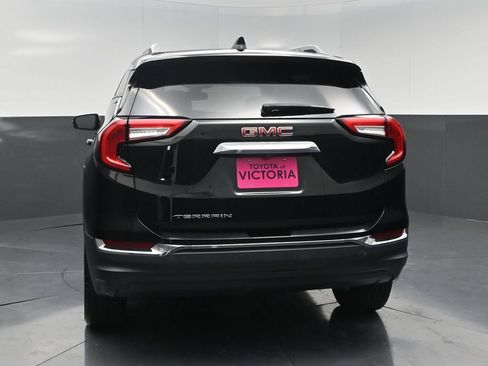 Used 2024 GMC Terrain SLT FWD image 18