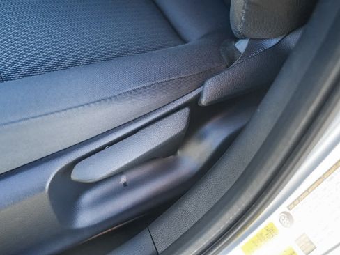 Used 2024 Toyota Prius LE FWD image 21