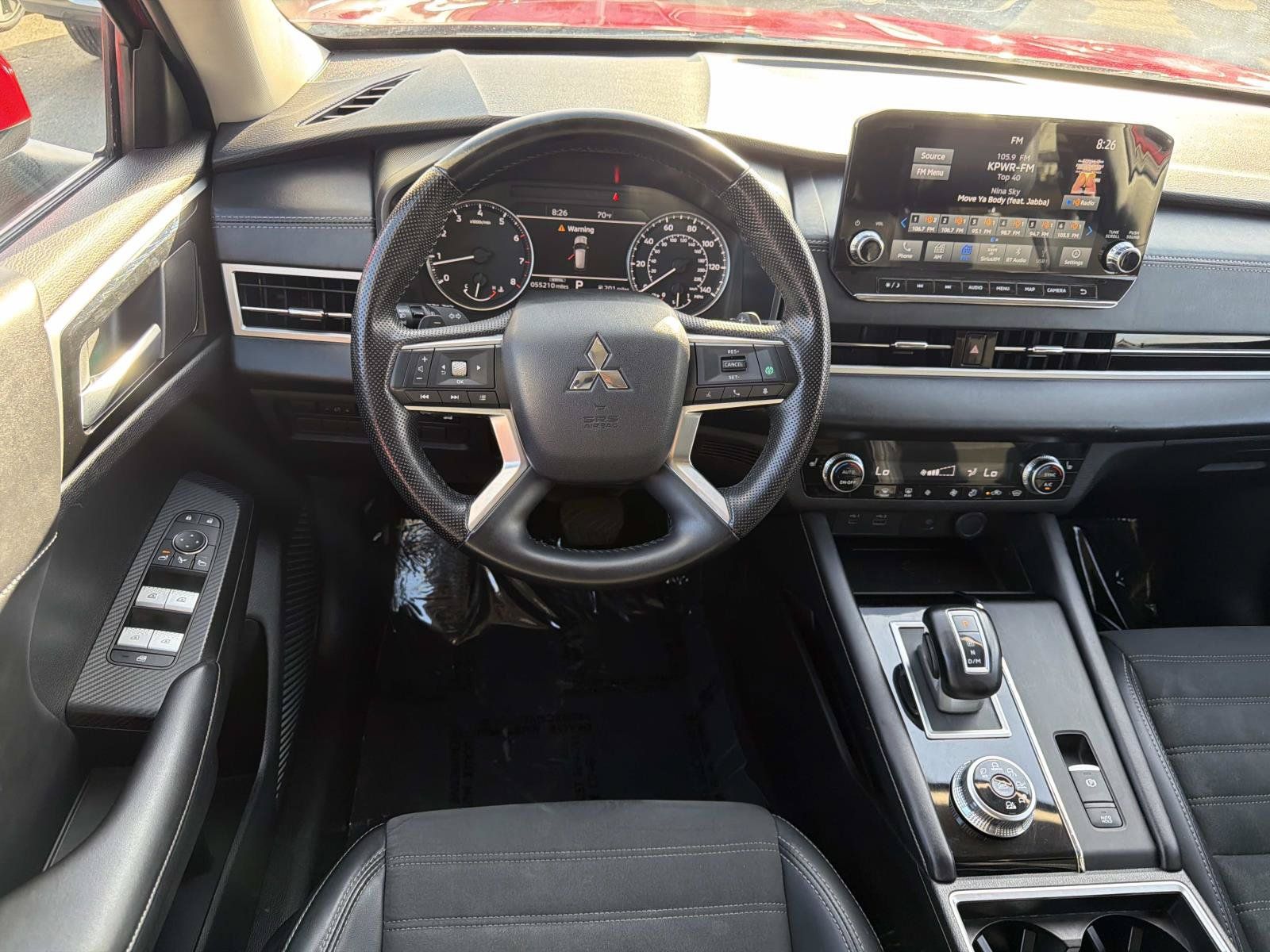 Used 2024 Mitsubishi Outlander AWD image 8