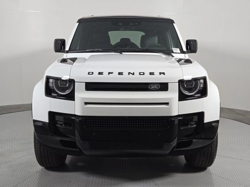 New 2026 Land Rover Defender 110 X-Dynamic SE AWD/4WD image 8