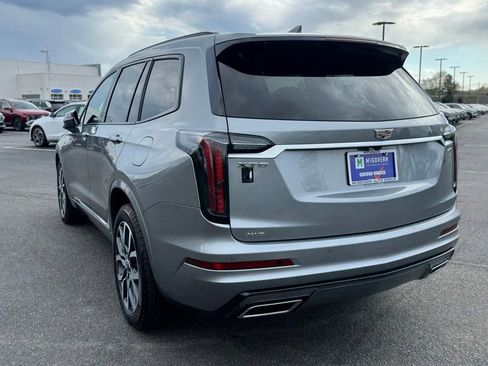 Used 2025 Cadillac XT6 Sport w/ Platinum Package AWD/4WD image 4