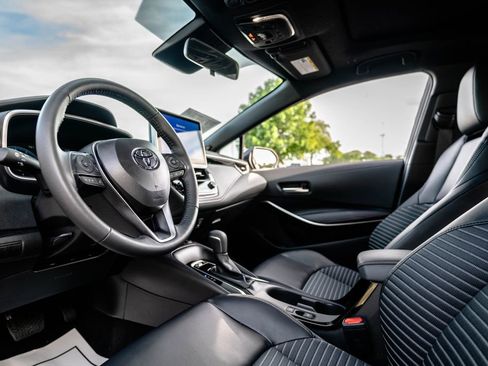 Used 2026 Toyota Corolla XSE FWD image 5