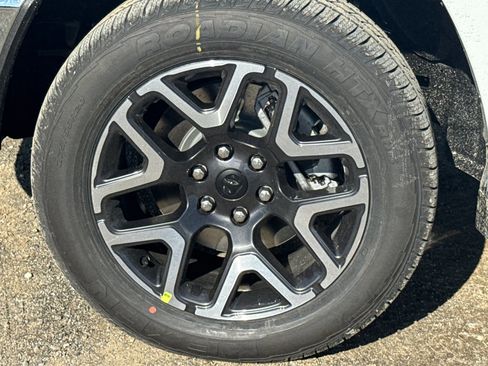 New 2026 RAM 1500 Laramie image 24