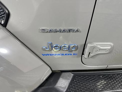 Used 2023 Jeep Wrangler Unlimited Sahara w/ Cold Weather Group image 10