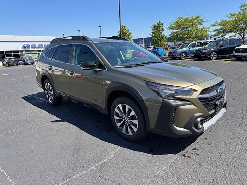 Certified 2025 Subaru Outback Limited AWD/4WD image 1