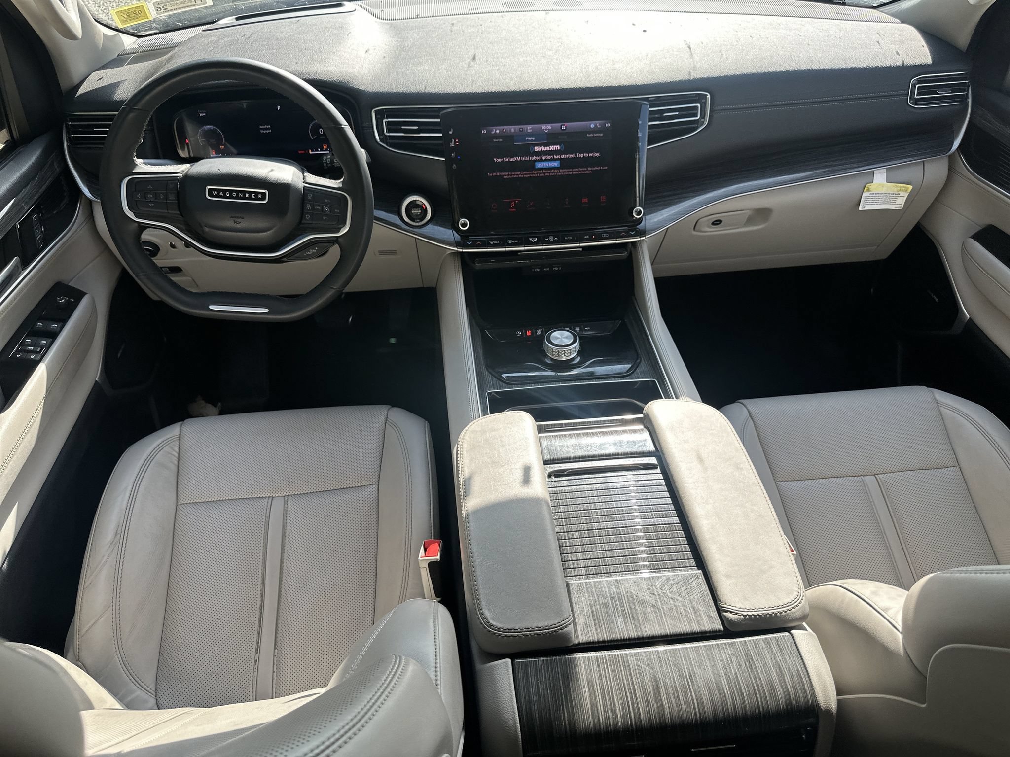 Used 2022 Jeep Wagoneer Series III w/ Flexible Seating Group RWD image 22