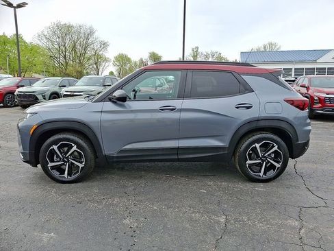 Used 2021 Chevrolet TrailBlazer RS w/ Sun and Liftgate Package AWD/4WD image 8