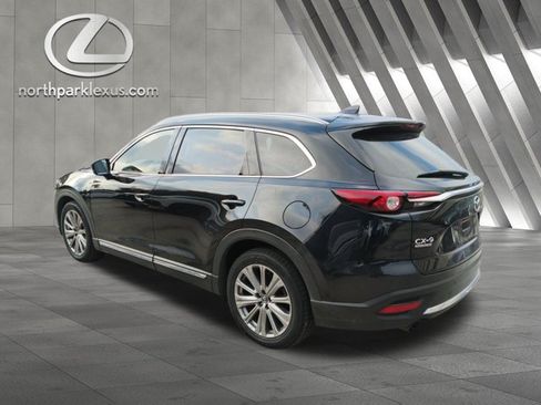 Used 2023 MAZDA CX-9 Signature AWD/4WD image 2