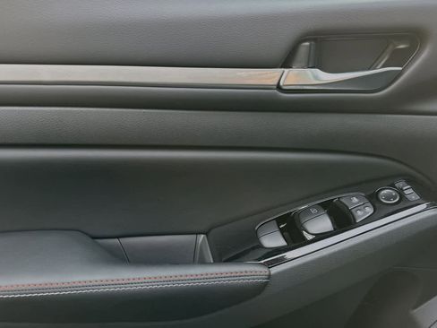 New 2025 Nissan Altima 2.5 SR w/ SR Premium Package image 12