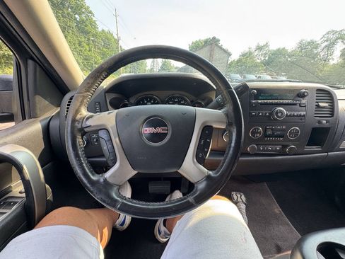 Used 2011 GMC Sierra 3500 SLE w/ SLE Preferred Package AWD/4WD image 33