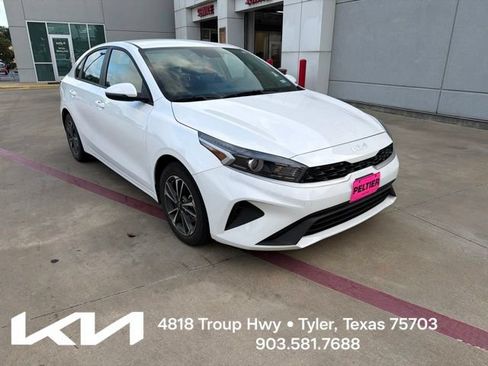 Certified 2024 Kia Forte LXS w/ LXS Technology Package FWD image 1