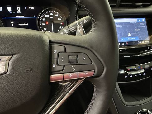 Certified 2025 Cadillac XT6 Sport w/ Technology Package image 16