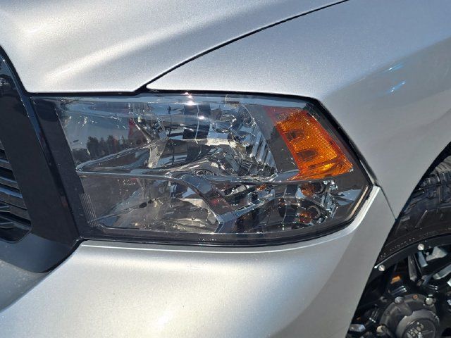 Used 2014 RAM 1500 Express RWD image 22
