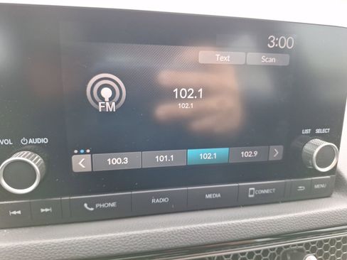 Used 2024 Honda Civic Sport image 25