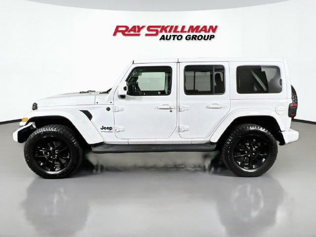 Used 2020 Jeep Wrangler Unlimited Sahara AWD/4WD image 4