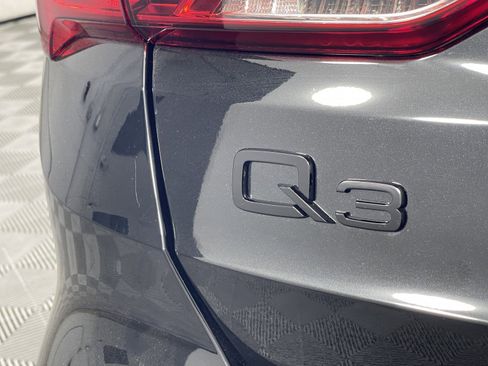 New 2025 Audi Q3 2.0T Premium image 14