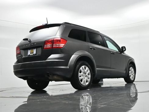 Used 2020 Dodge Journey SE FWD image 20