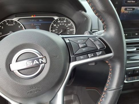 Certified 2024 Nissan Altima 2.5 SR w/ SR Premium Package FWD image 9