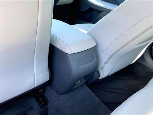 Certified 2025 Hyundai Sonata SE FWD image 10