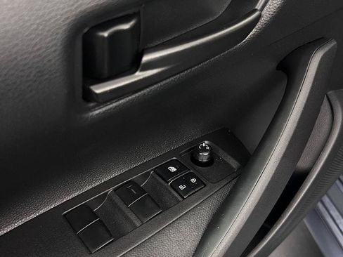 Used 2025 Toyota Corolla LE w/ Convenience Package FWD image 11