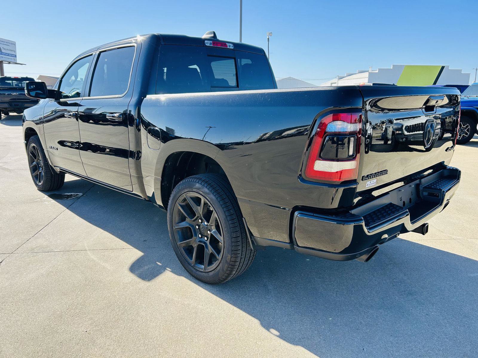 Used 2023 RAM 1500 Laramie AWD/4WD image 37