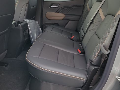 New 2026 GMC Canyon Denali image 10