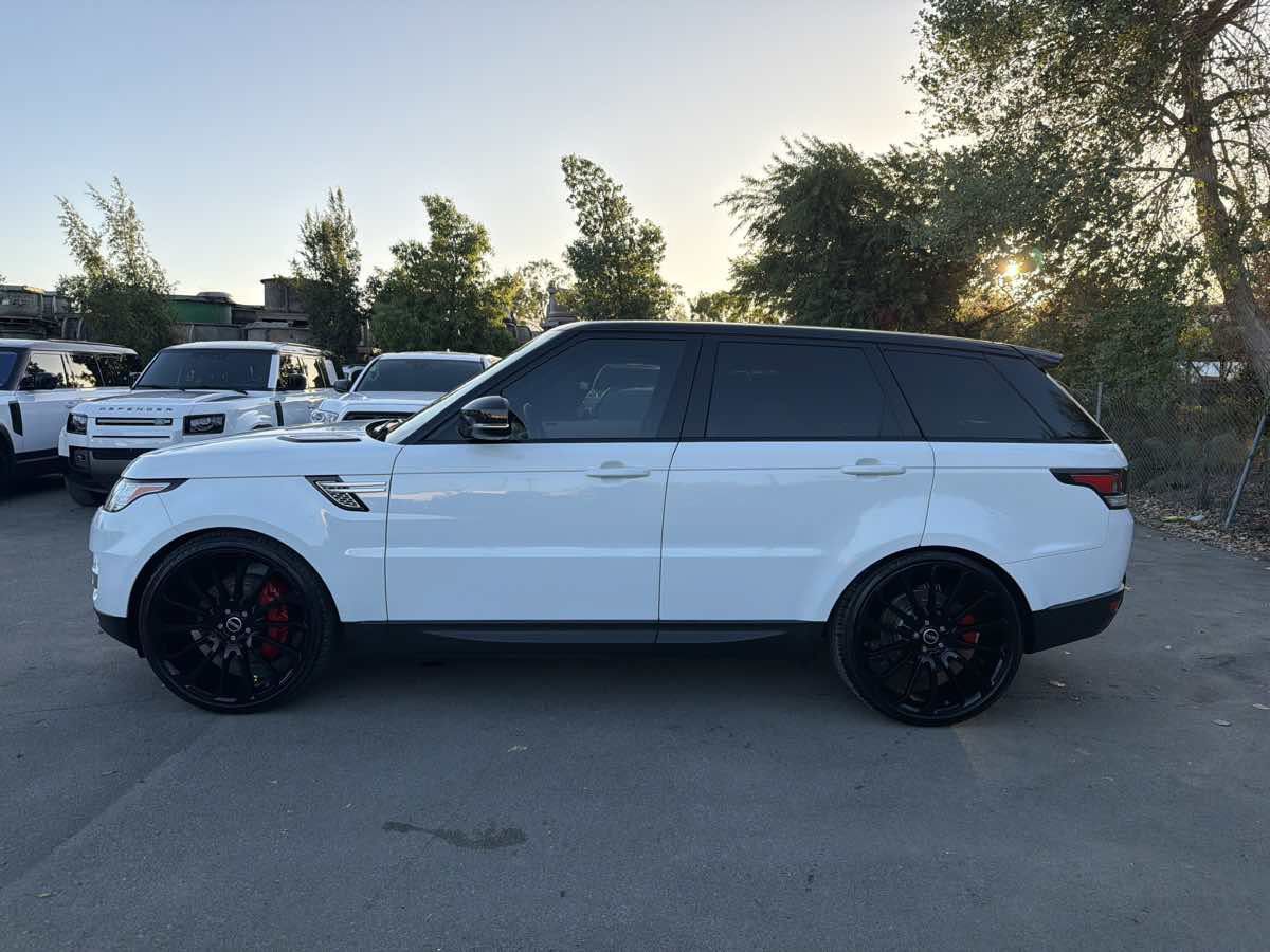 Used 2014 Land Rover Range Rover Sport Supercharged AWD/4WD image 4