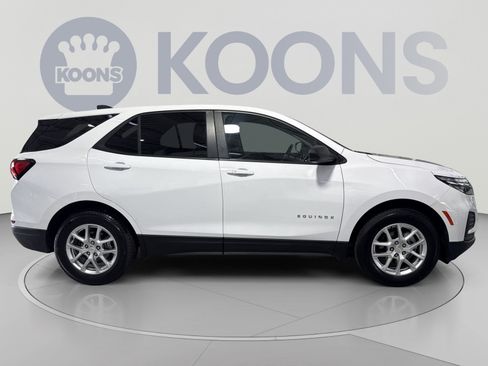 Used 2024 Chevrolet Equinox LS w/ LS Convenience Package AWD/4WD image 12