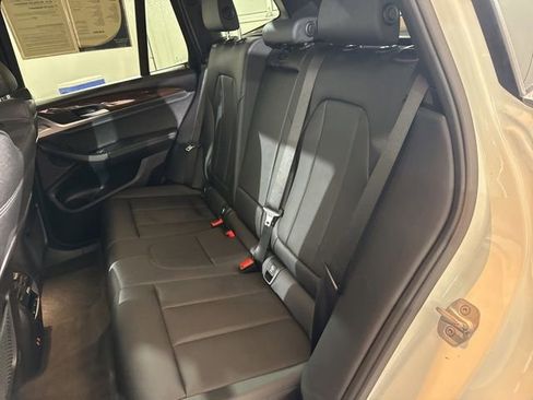 Used 2021 BMW X3 xDrive30i w/ Convenience Package (ZC2) image 18