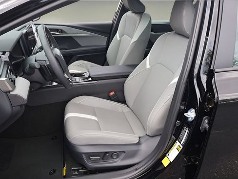 Certified 2026 Toyota Camry SE w/ Convenience Package FWD image 11
