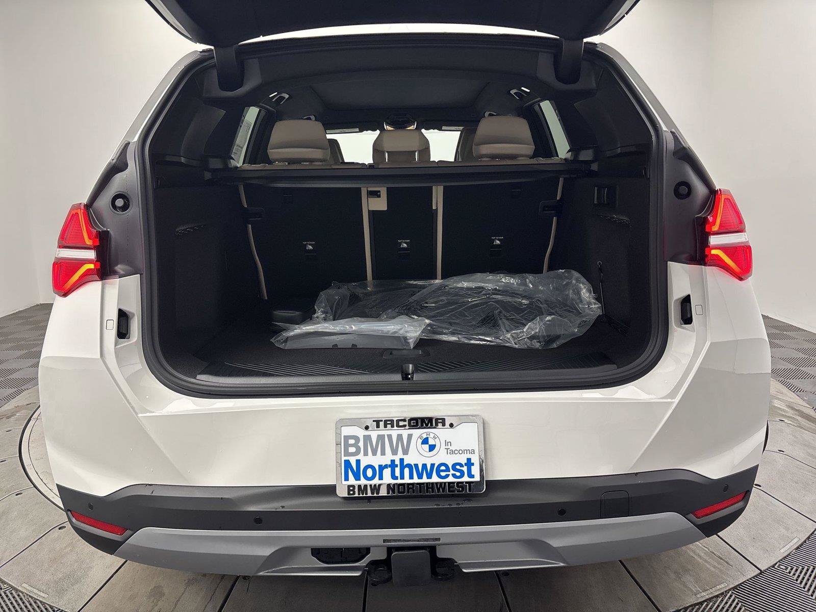 New 2026 BMW X3 xDrive30i w/ Convenience Package AWD/4WD image 21