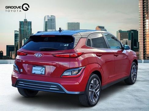Used 2023 Hyundai Kona SE w/ Cargo Package image 6
