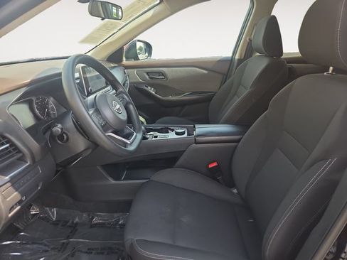 Used 2023 Nissan Rogue S AWD/4WD image 9