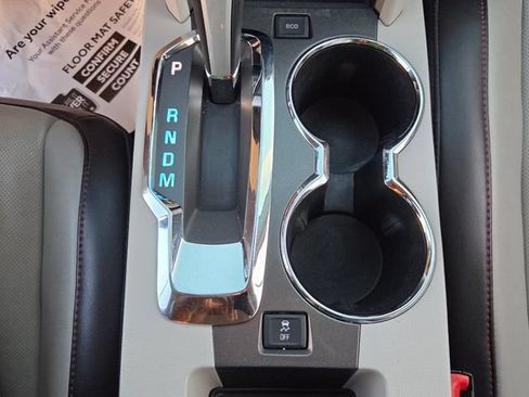 Used 2011 Chevrolet Equinox LTZ FWD image 18